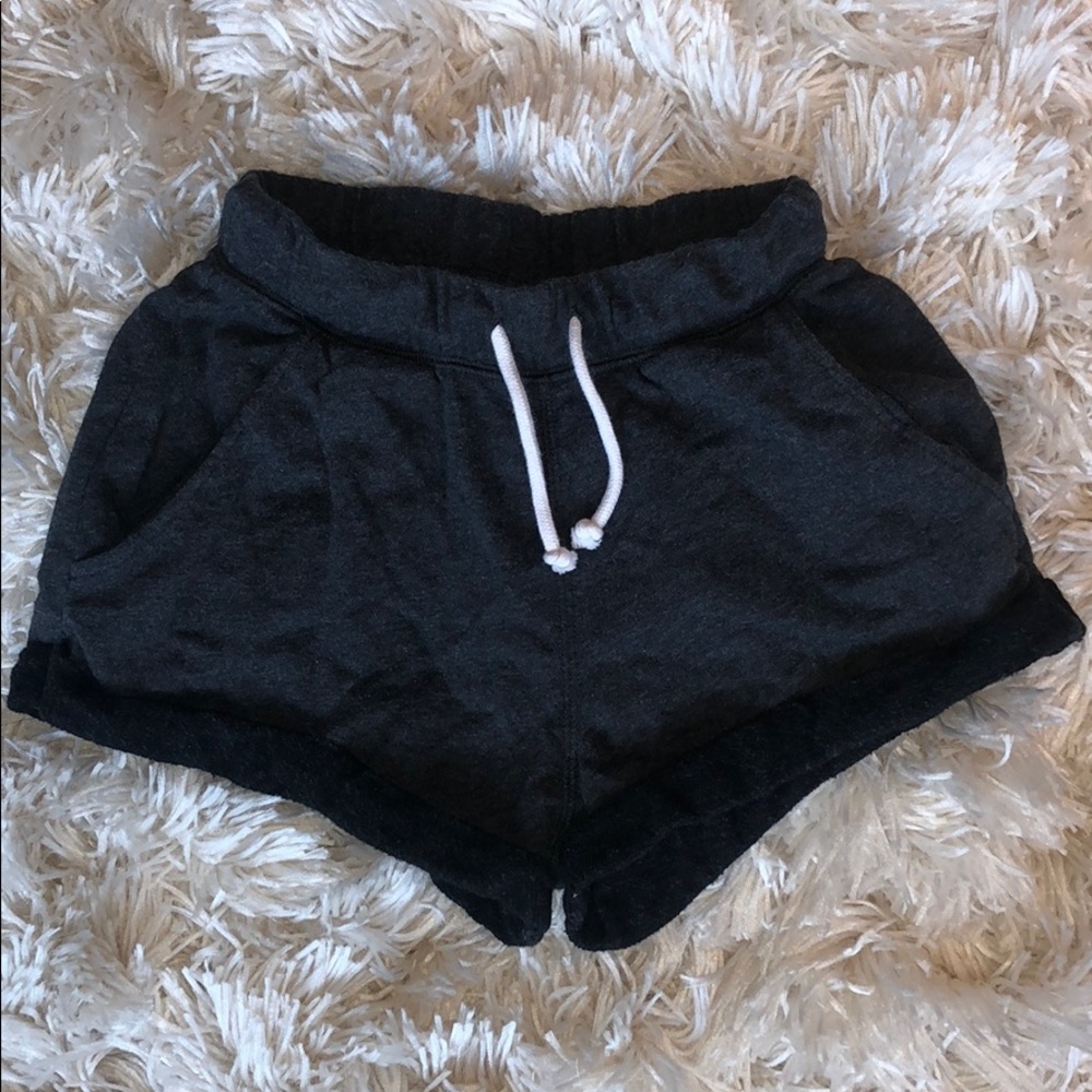 H&M gray shorts